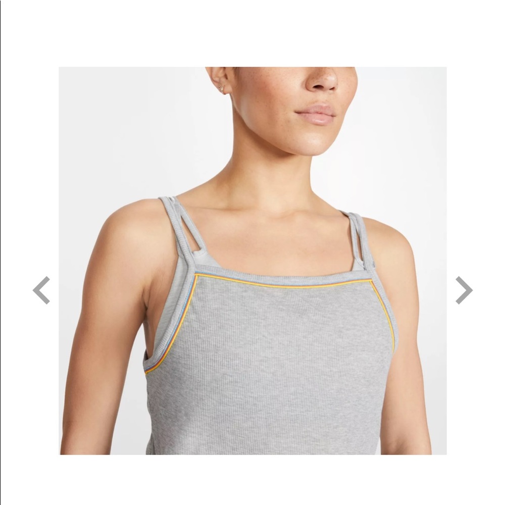 🆕 Nike Yoga Cropped Tank | Size M - Picture 2 of 7